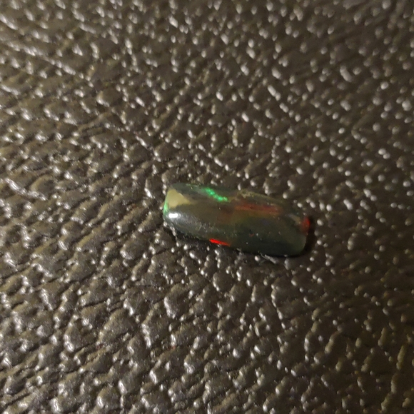 Black Opal Cabochon Gemstone #80 - Picture 4 of 4